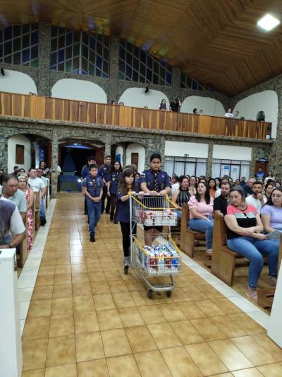 3º Dia da Novena reúne centenas de devotos no Santuário Nossa Senhora Aparecida Celebração foi presidida pelo Padre Aroldo Shinemann Filho e marcada por fé